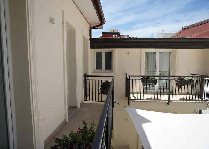 Palazzo Bibbi - To Live Gasthof Reggio Calabria