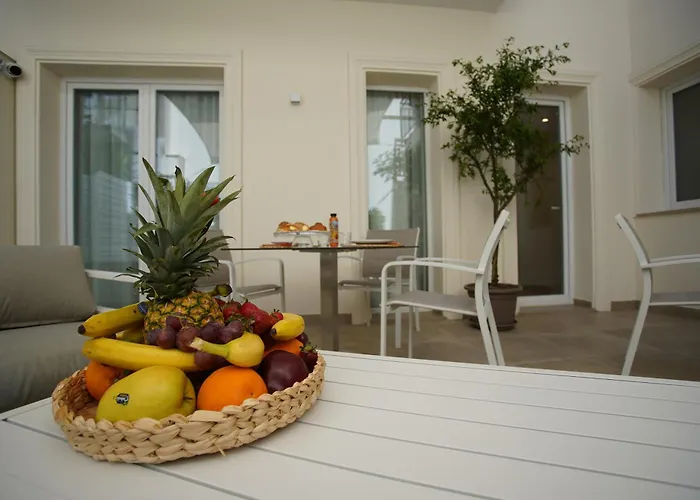 Palazzo Bibbi - To Live Gasthof Reggio Calabria