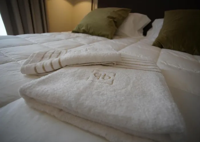 Palazzo Bibbi - To Live Gasthof 4*